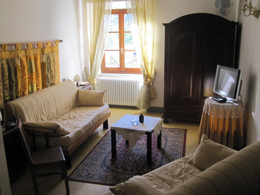 Alloggio per agriturismo I Chiosi Comano (Tuscany)